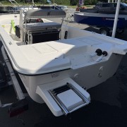 2025 Carolina Skiff E18JVXCC - White